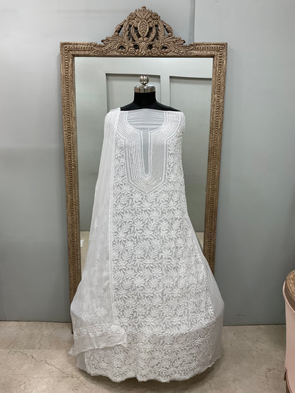 Pearl Gala Straight with Heavy Pearl Work White 03
