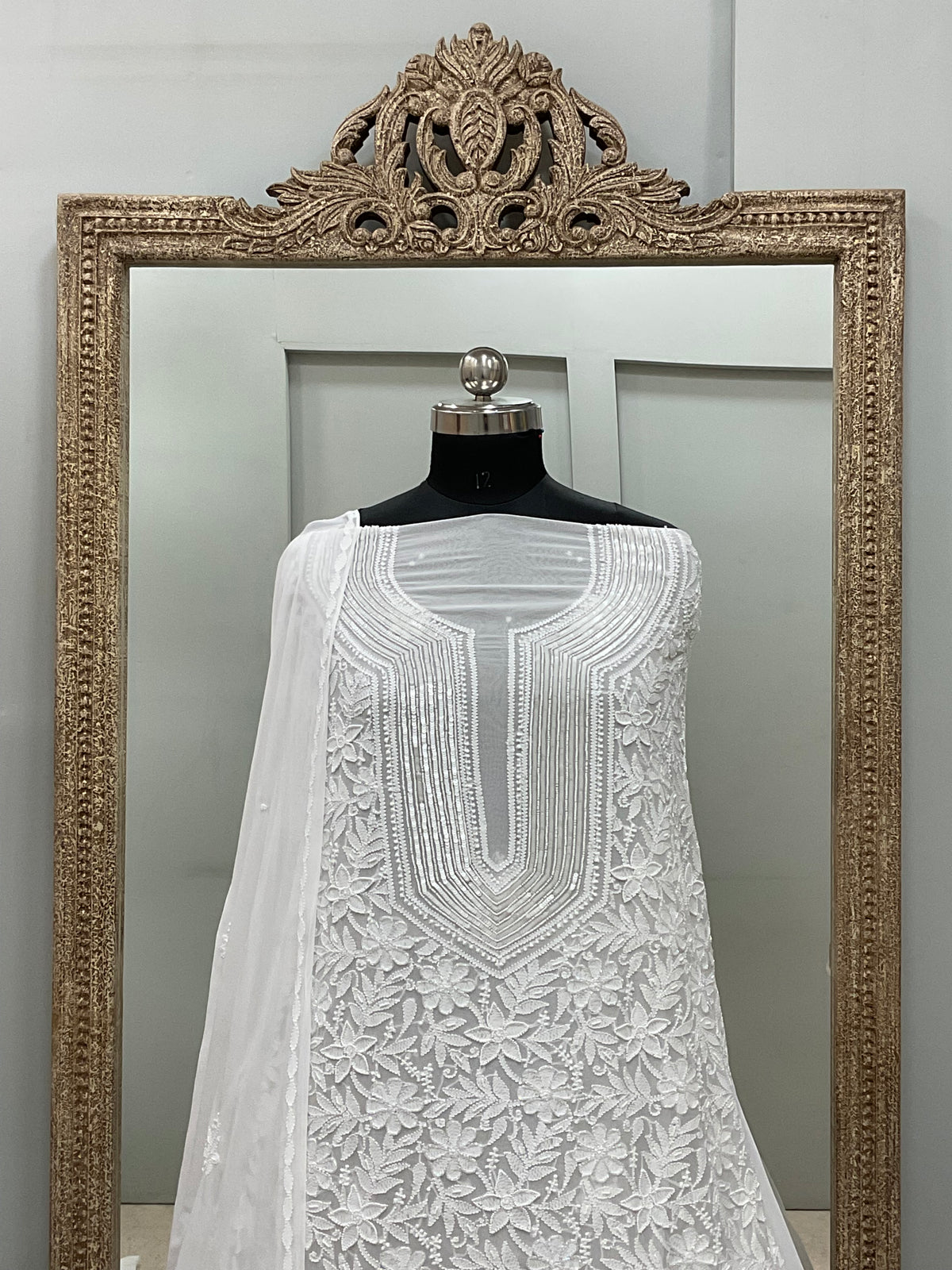 Pearl Gala Straight with Heavy Pearl Work White 03