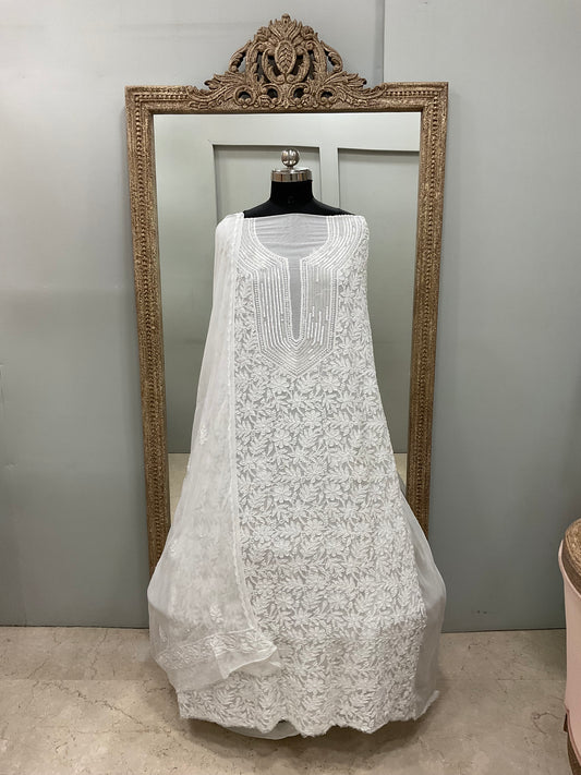 Pearl Gala Straight with Heavy Pearl Work White 01