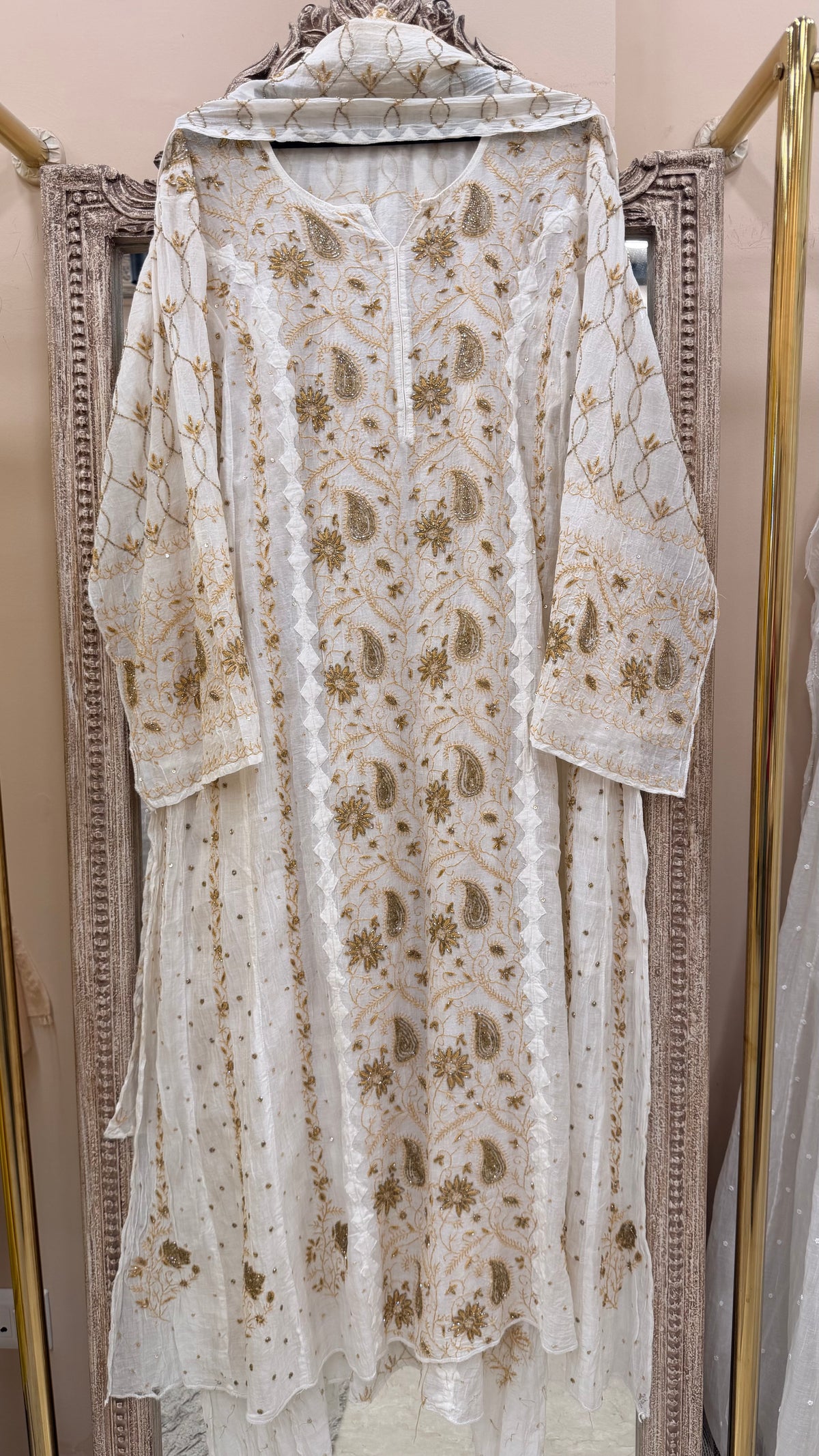 Pure Mul Anarkali Heavy Pearl And Cutdana Work With Dupatta White And Golden