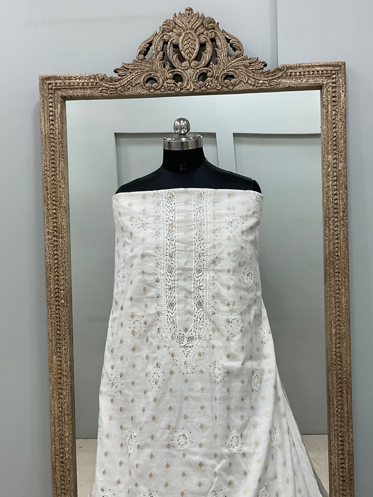 Gents Kurta Pure Chanderi Booty Front Jaal Heavy Chicken And Mukaish Work White 01