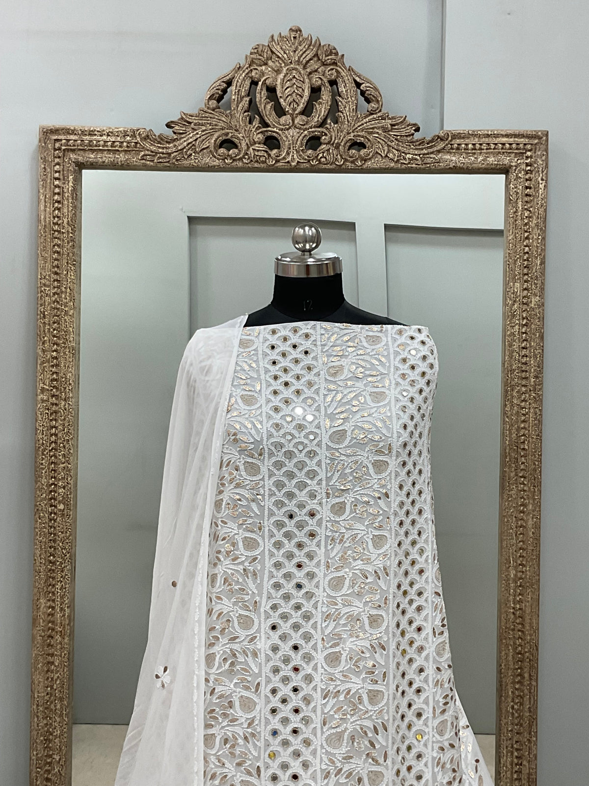 Gota And Real Mirror Straight White 02
