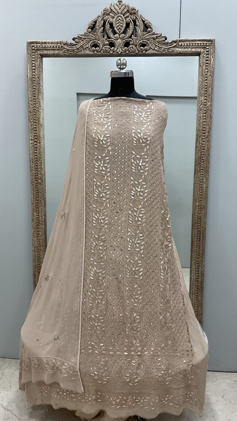 Real Mirror and Pearl Straight Beige