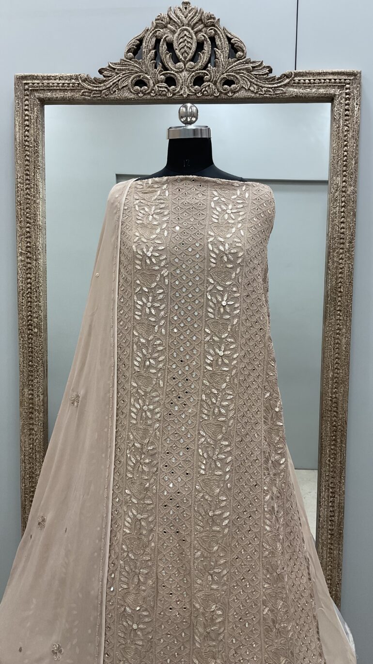 Real Mirror and Pearl Straight Beige